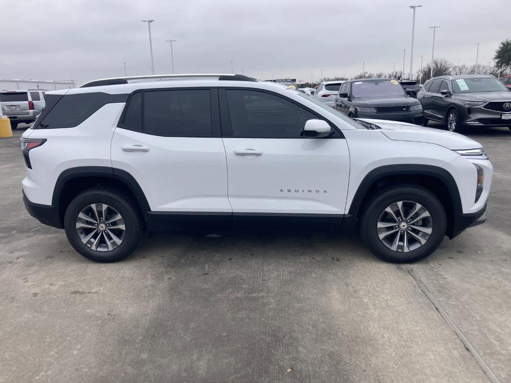 new 2025 Chevrolet Equinox car, priced at $32,581