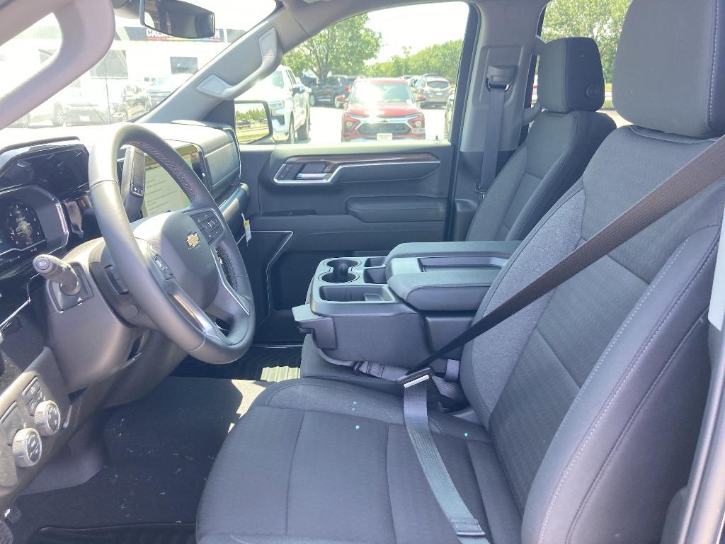 new 2025 Chevrolet Silverado 1500 car, priced at $46,741