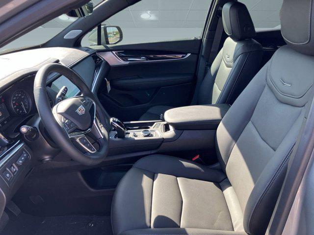 new 2025 Cadillac XT5 car, priced at $46,564