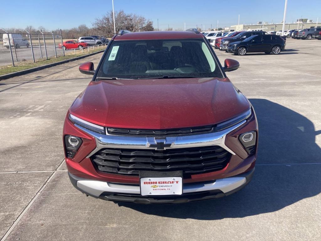 new 2025 Chevrolet TrailBlazer car, priced at $27,571