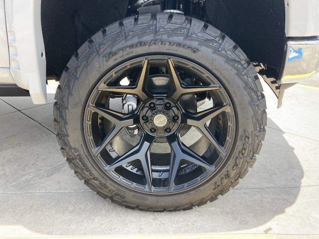 new 2025 Chevrolet Silverado 1500 car, priced at $71,227
