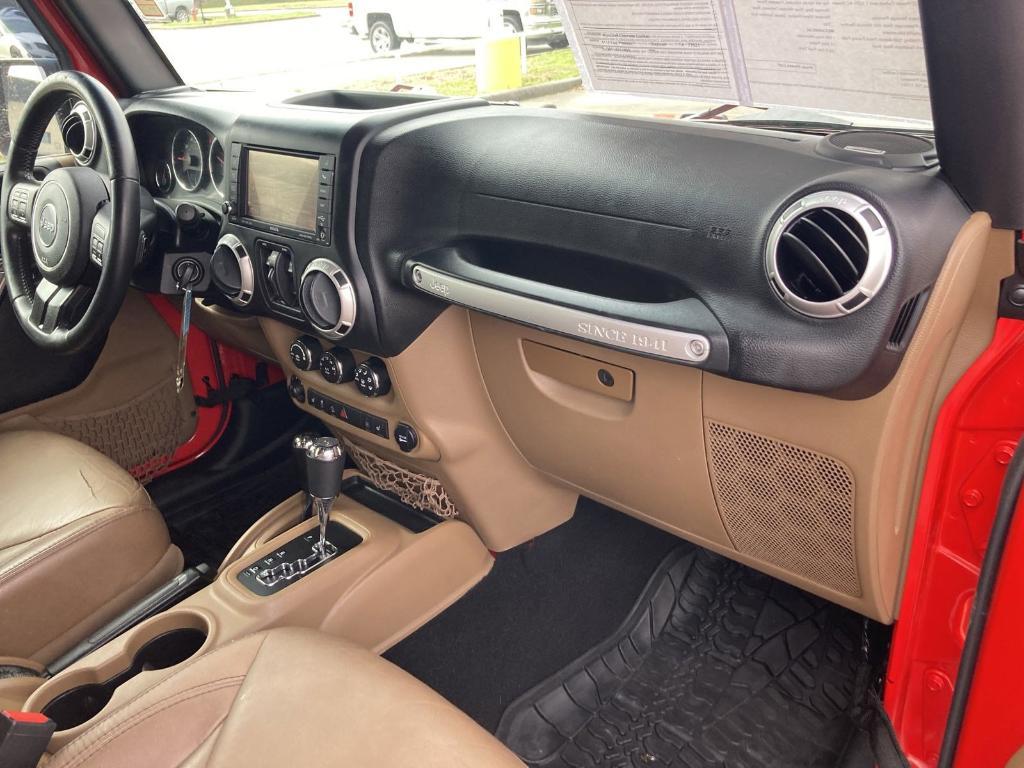 used 2015 Jeep Wrangler Unlimited car, priced at $19,899