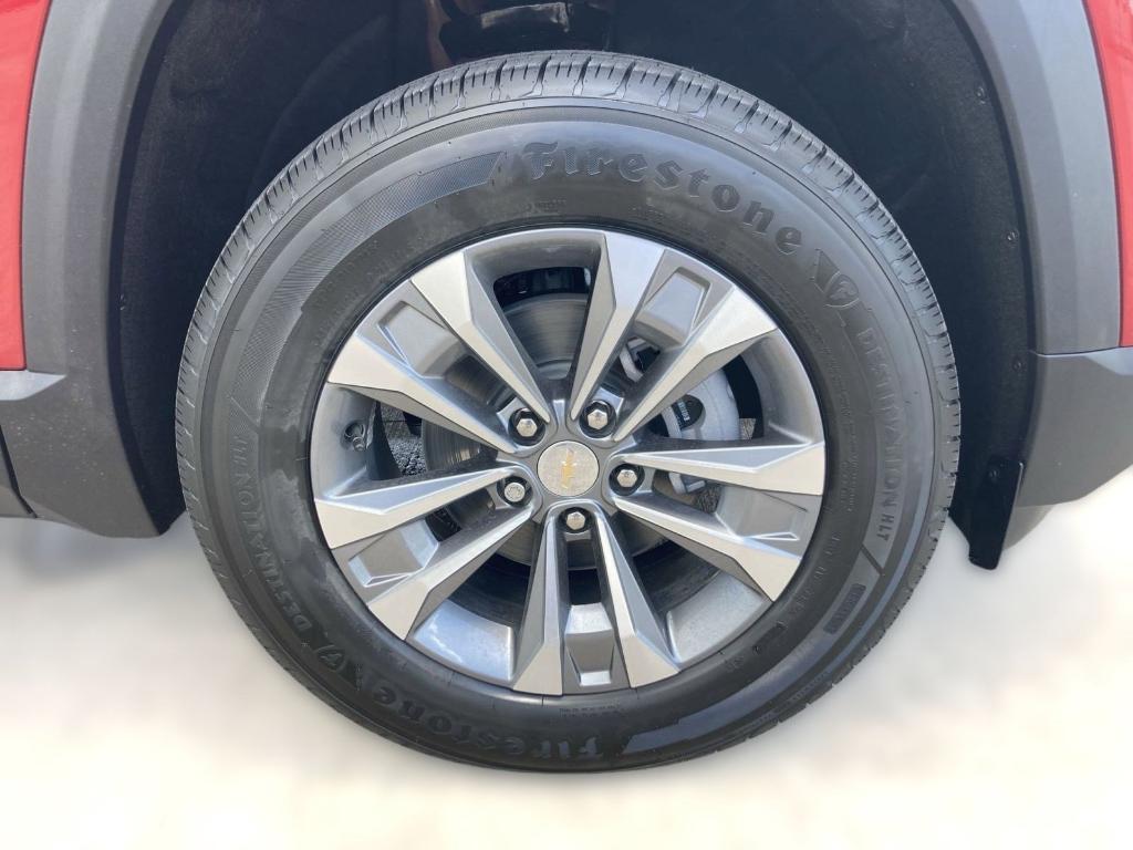 new 2026 Chevrolet Equinox car, priced at $31,032