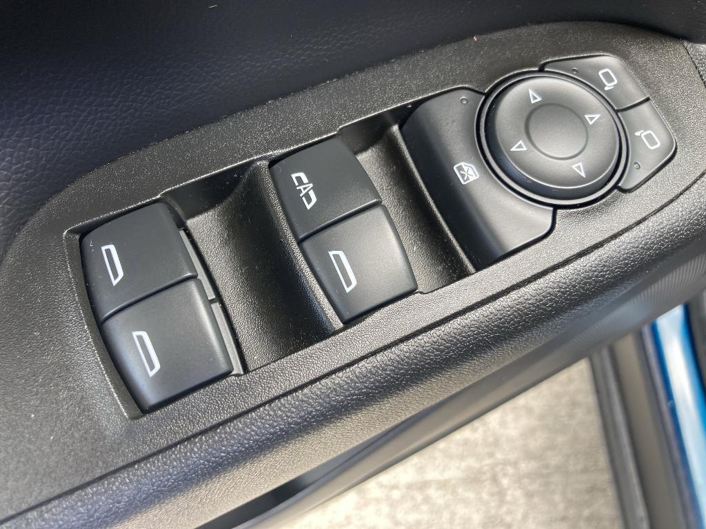 used 2020 Chevrolet Equinox car, priced at $18,399