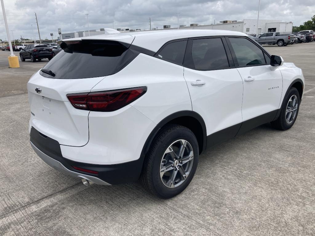 new 2025 Chevrolet Blazer car, priced at $37,910