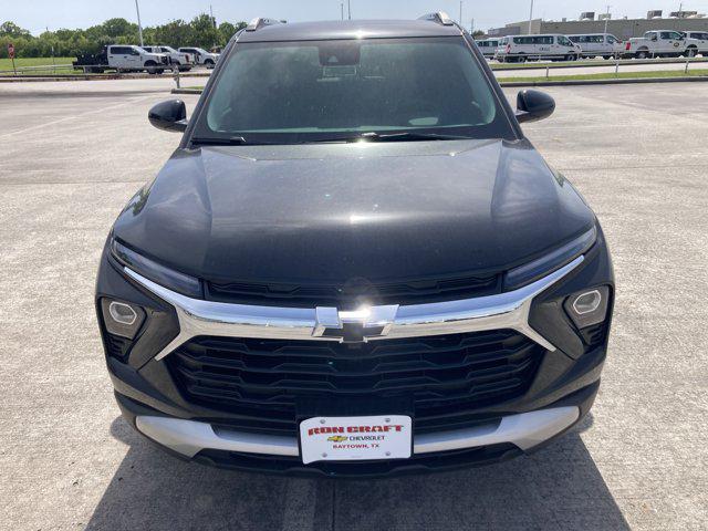 new 2025 Chevrolet TrailBlazer car, priced at $27,701