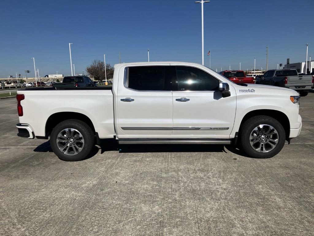 new 2025 Chevrolet Silverado 1500 car, priced at $69,632