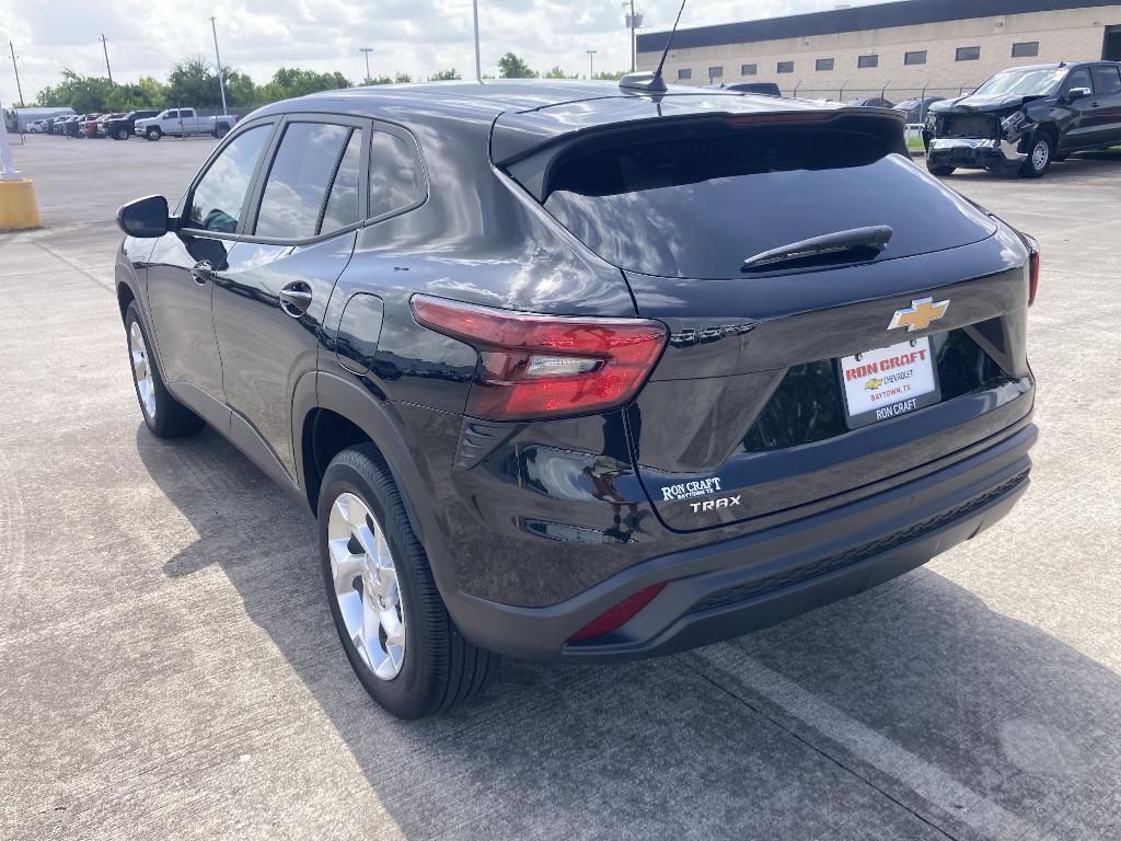 used 2024 Chevrolet Trax car, priced at $20,498