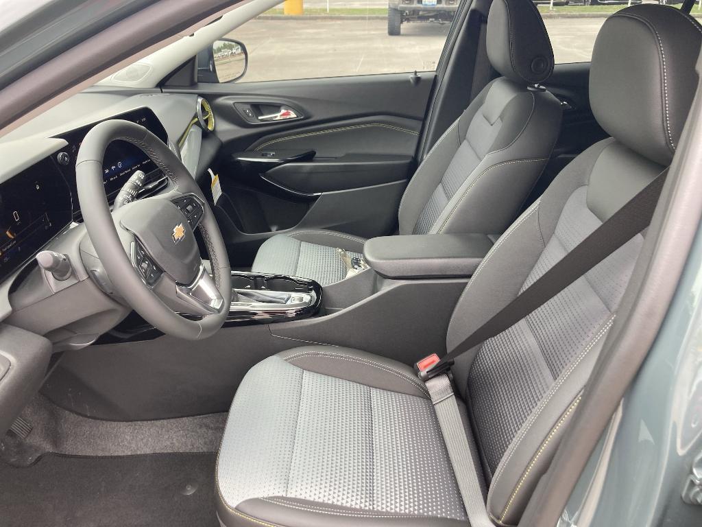 new 2025 Chevrolet Trax car, priced at $25,580