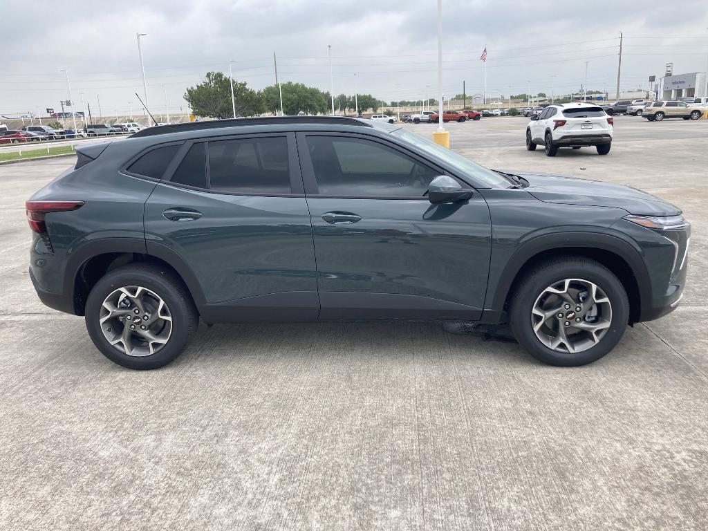 new 2025 Chevrolet Trax car, priced at $25,580