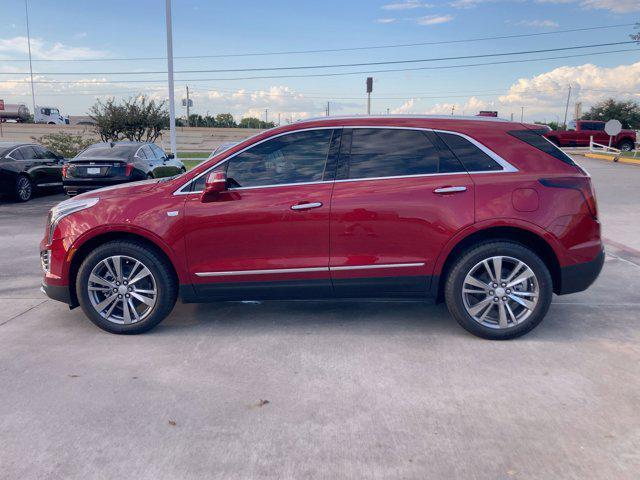 new 2025 Cadillac XT5 car, priced at $54,515