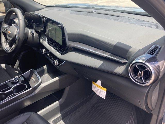 new 2026 Chevrolet Equinox car, priced at $32,461