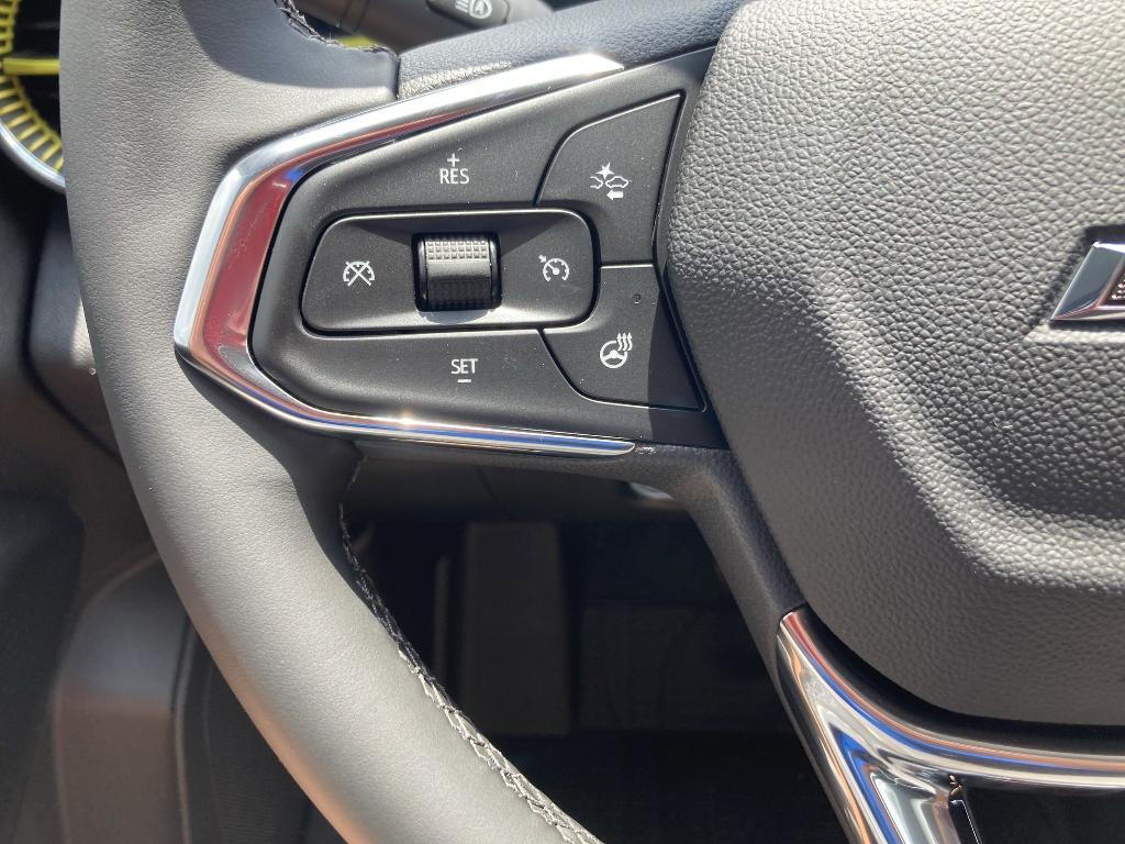 new 2025 Chevrolet Trax car, priced at $27,681