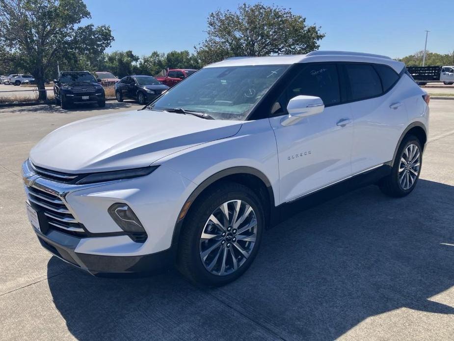 new 2025 Chevrolet Blazer car, priced at $46,661