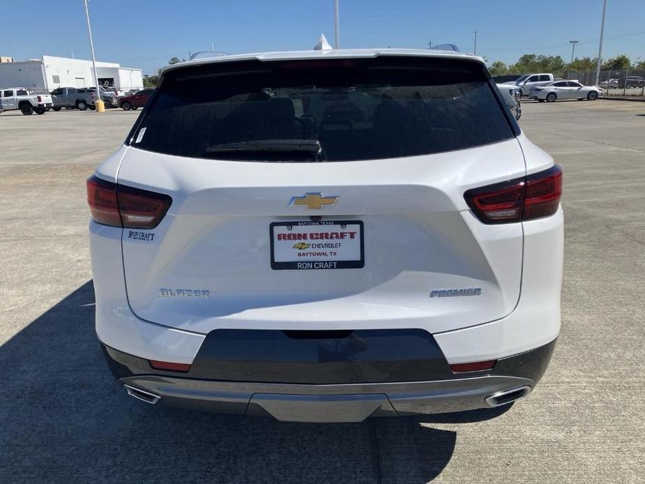 new 2025 Chevrolet Blazer car, priced at $46,661