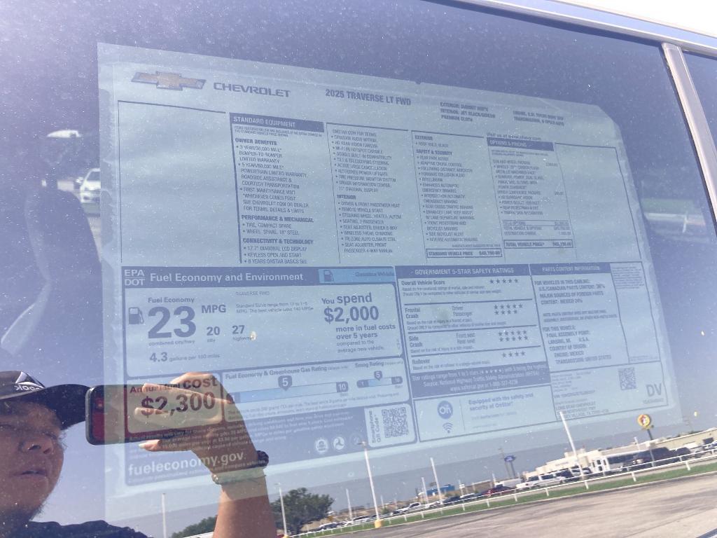 new 2025 Chevrolet Traverse car, priced at $44,691