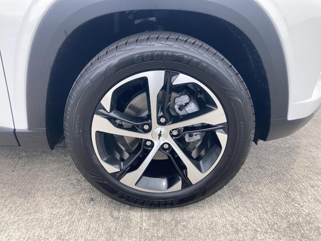 new 2025 Chevrolet Trax car, priced at $24,831