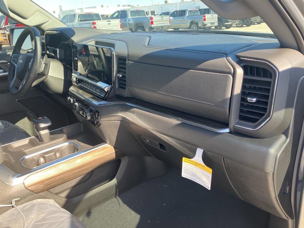 new 2025 Chevrolet Silverado 1500 car, priced at $72,022