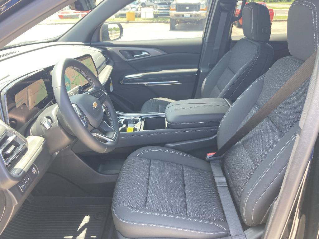new 2025 Chevrolet Traverse car, priced at $45,910