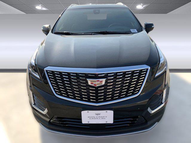 new 2025 Cadillac XT5 car, priced at $50,985