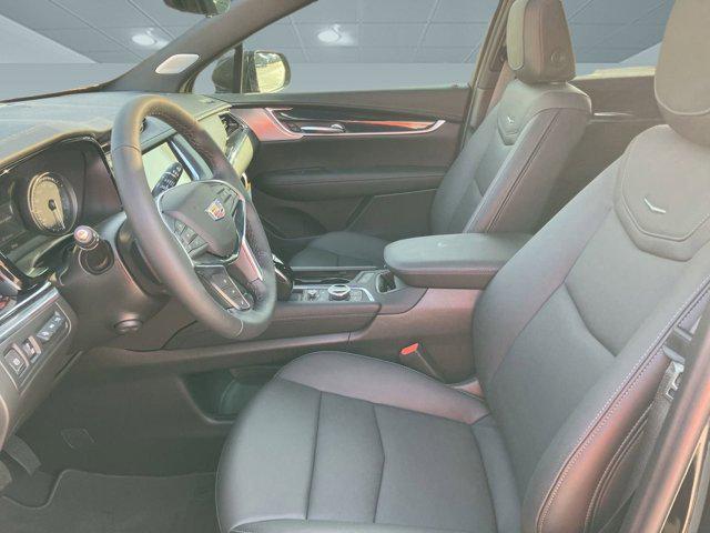 new 2025 Cadillac XT5 car, priced at $50,985