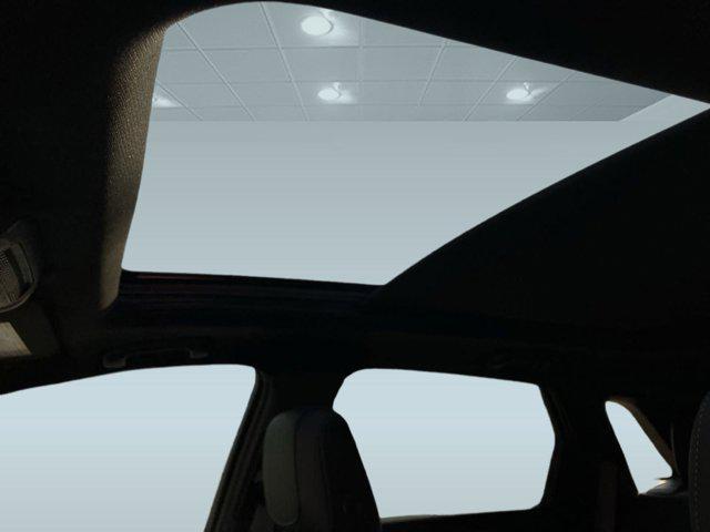 new 2025 Cadillac XT5 car, priced at $50,985
