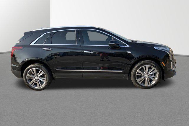 new 2025 Cadillac XT5 car, priced at $56,482