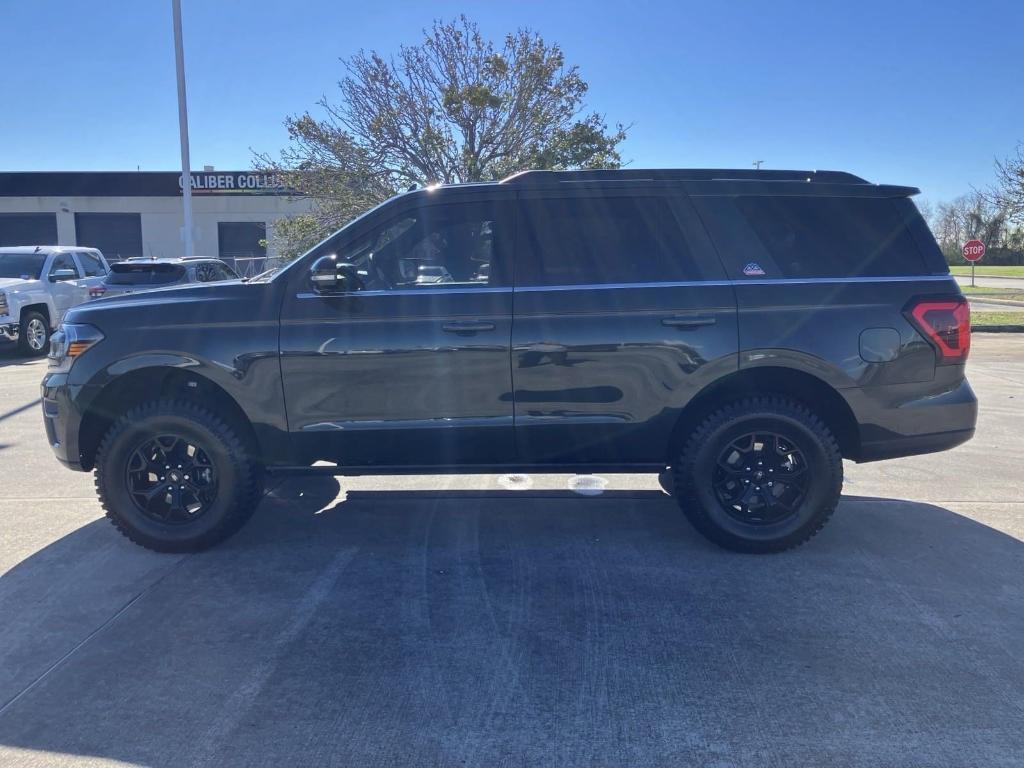 used 2022 Ford Expedition car, priced at $52,998