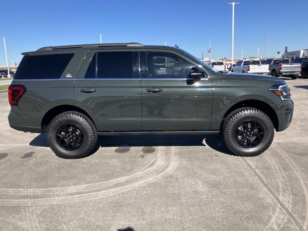 used 2022 Ford Expedition car, priced at $52,998