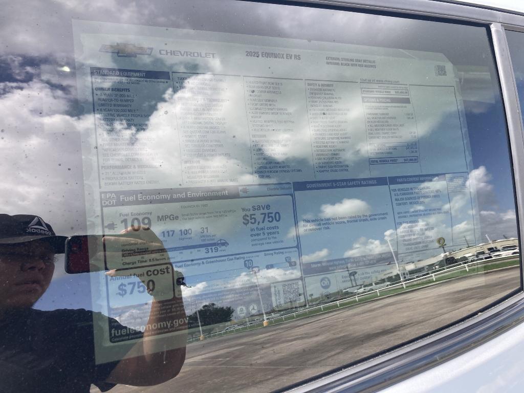 new 2025 Chevrolet Equinox EV car, priced at $41,961