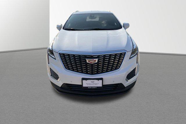 new 2025 Cadillac XT5 car, priced at $45,912