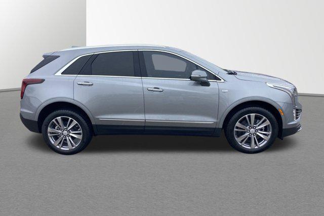 new 2025 Cadillac XT5 car, priced at $54,961