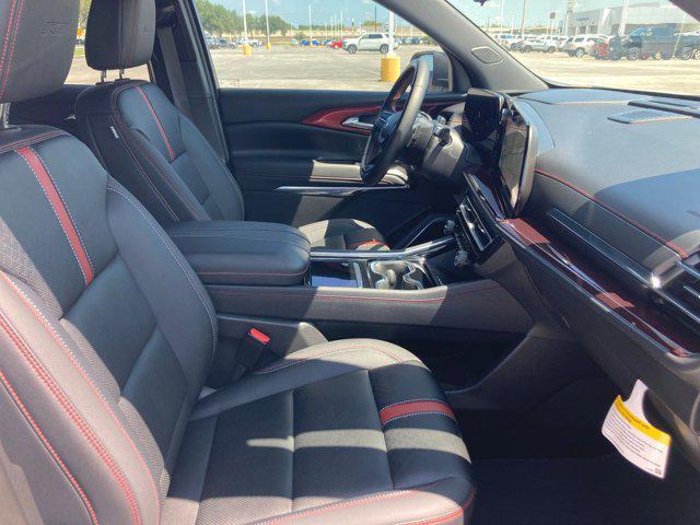 used 2025 Chevrolet Traverse car, priced at $50,999