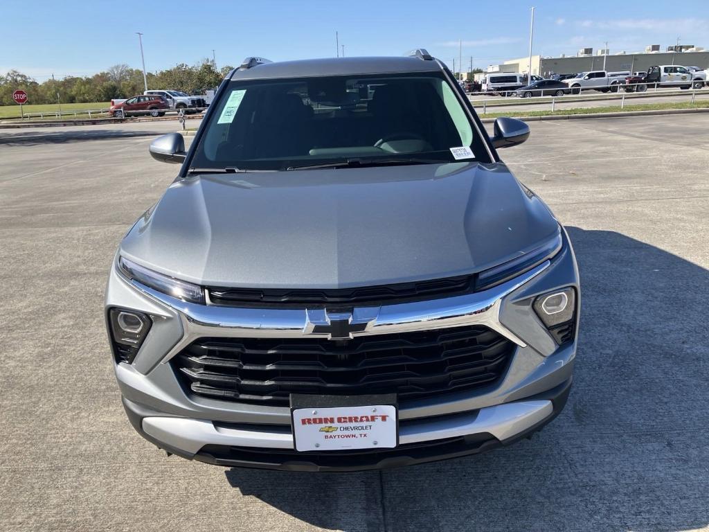 new 2025 Chevrolet TrailBlazer car, priced at $28,311