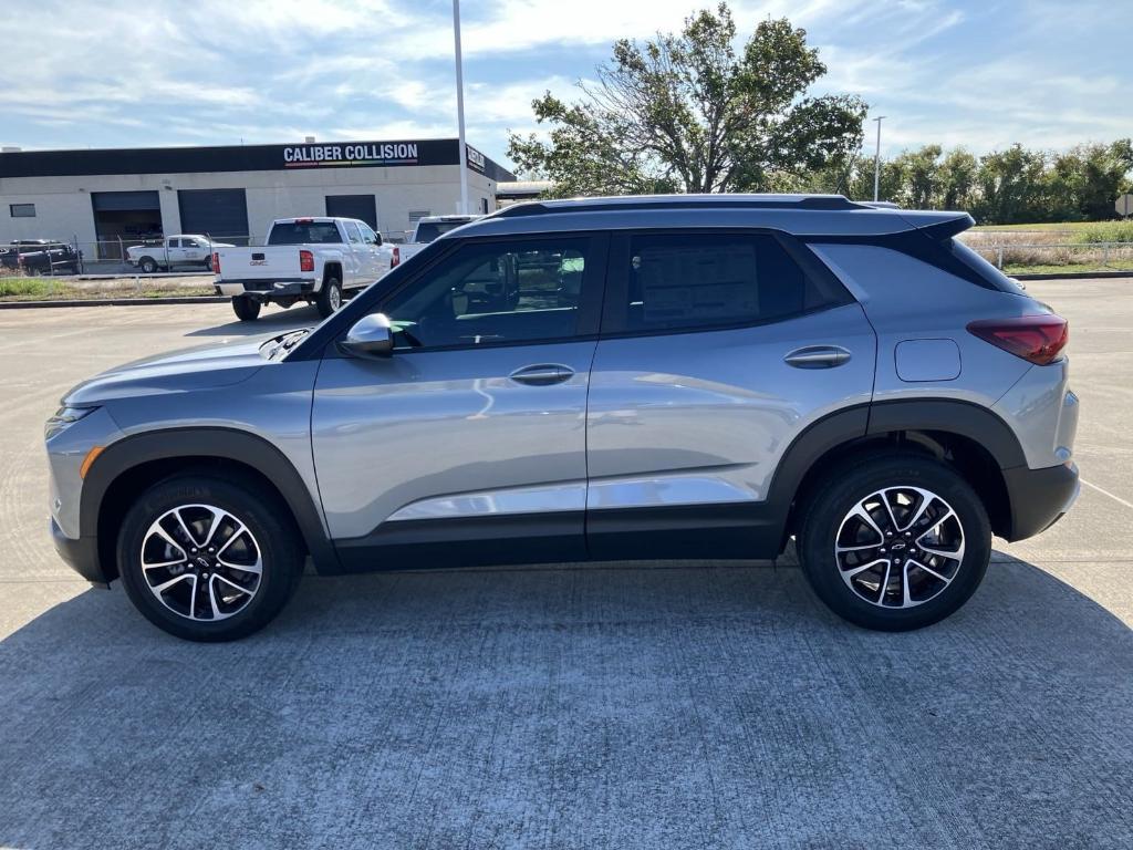 new 2025 Chevrolet TrailBlazer car, priced at $28,311