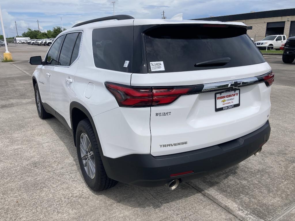 used 2022 Chevrolet Traverse car, priced at $27,998