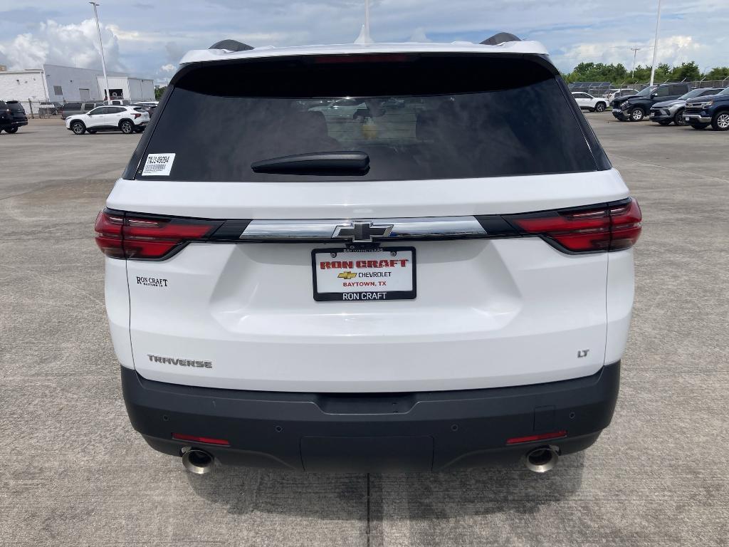 used 2022 Chevrolet Traverse car, priced at $27,998