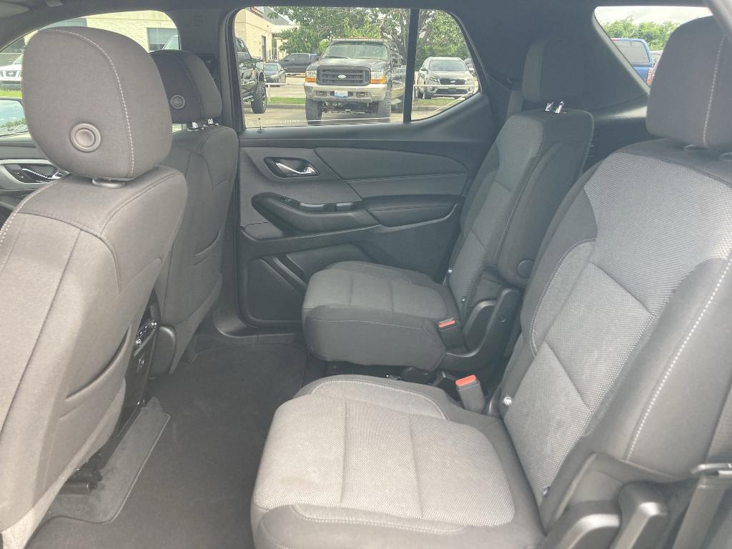 used 2022 Chevrolet Traverse car, priced at $27,998