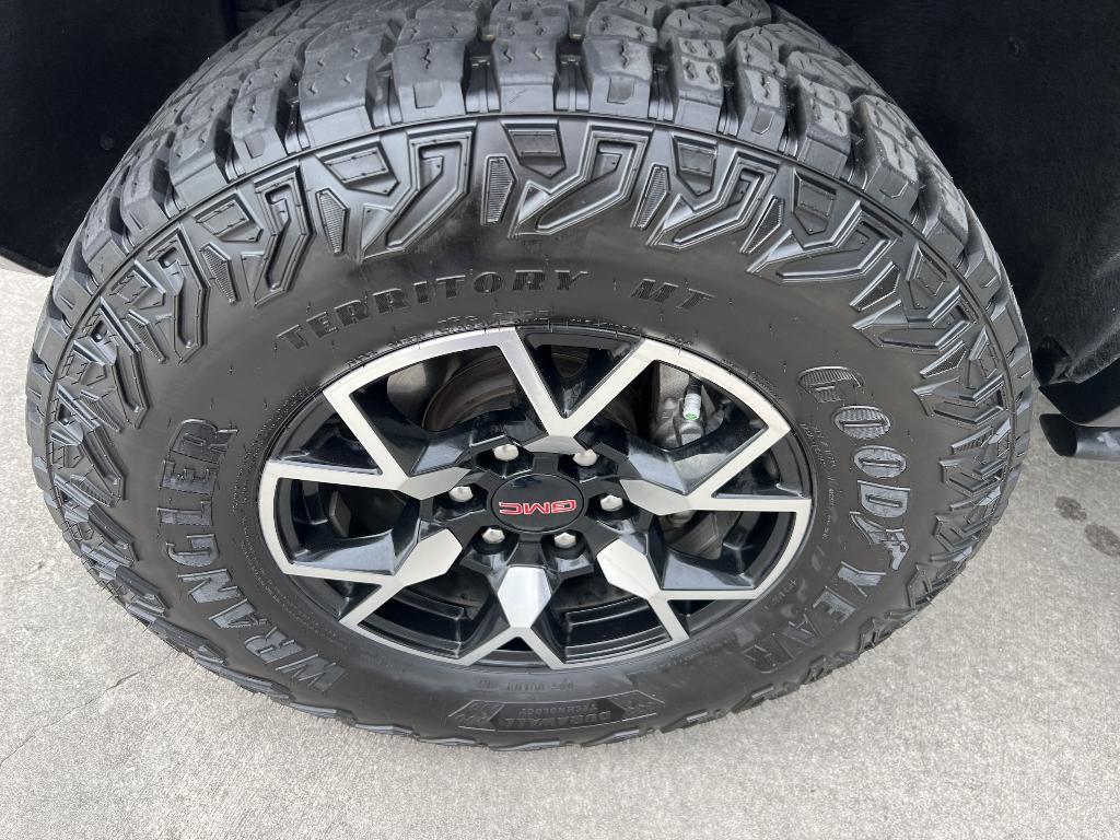 used 2023 GMC Canyon car, priced at $46,999