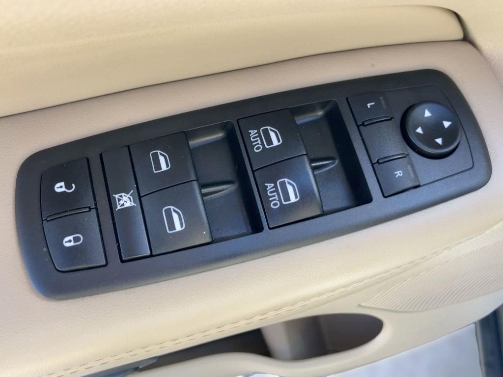 used 2021 Jeep Grand Cherokee car, priced at $22,998