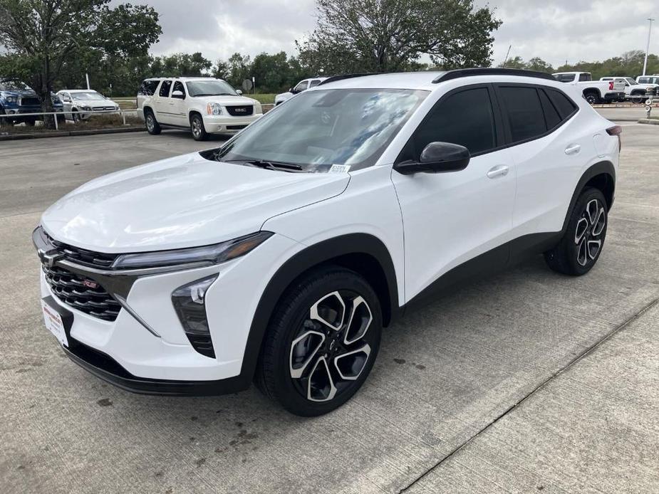 new 2025 Chevrolet Trax car, priced at $26,285