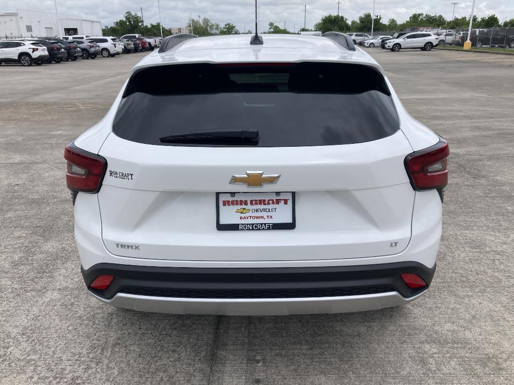 new 2025 Chevrolet Trax car, priced at $25,481