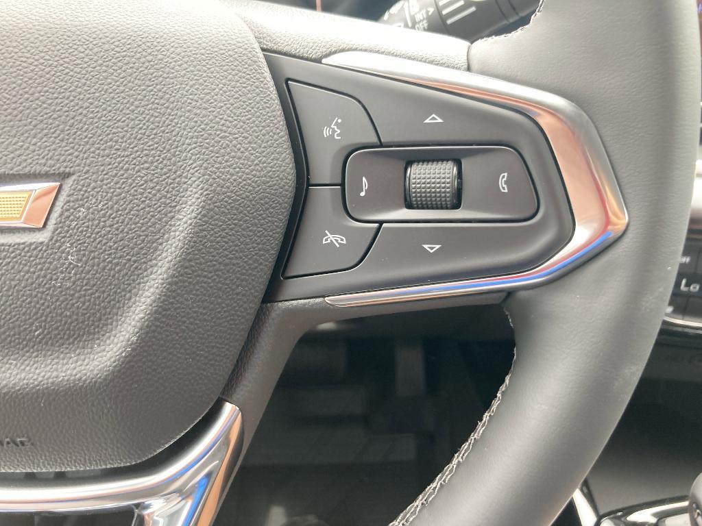 new 2025 Chevrolet Trax car, priced at $25,735