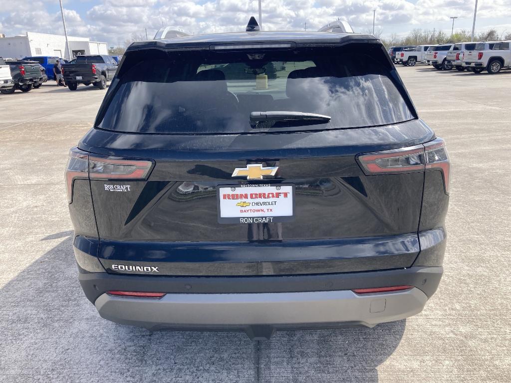new 2025 Chevrolet Equinox car, priced at $30,921