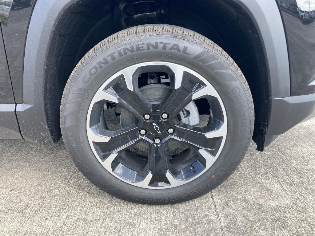 new 2025 Chevrolet Equinox car, priced at $30,921