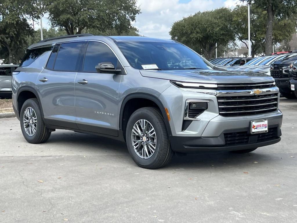 new 2025 Chevrolet Traverse car, priced at $42,495