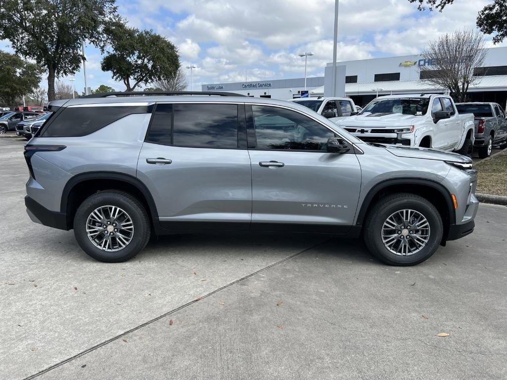 new 2025 Chevrolet Traverse car, priced at $42,495