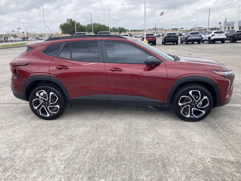new 2025 Chevrolet Trax car, priced at $27,930