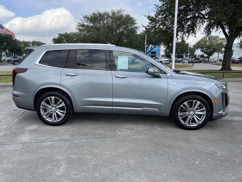 used 2024 Cadillac XT6 car, priced at $40,996