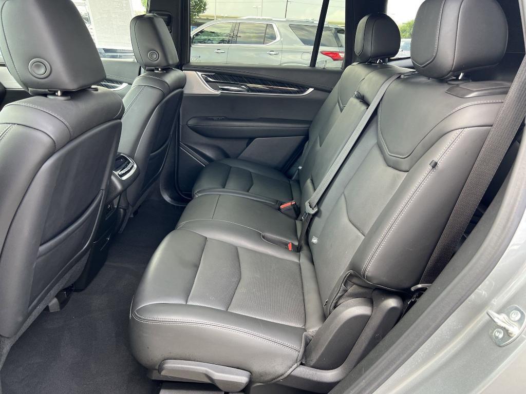 used 2024 Cadillac XT6 car, priced at $40,996